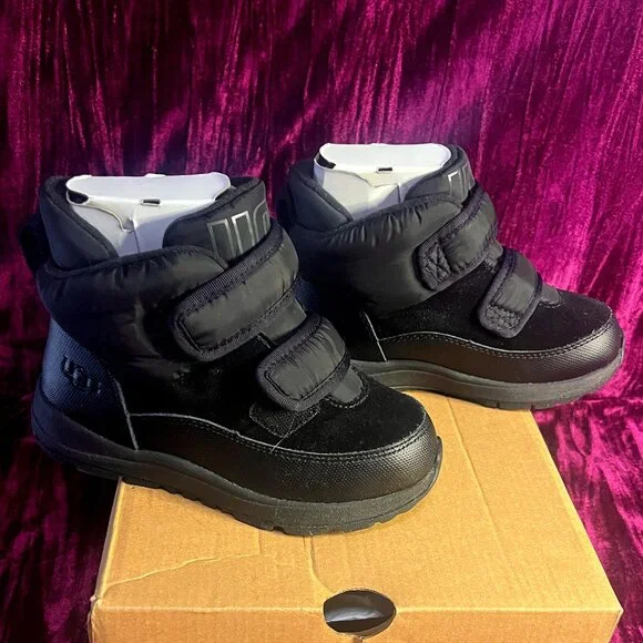 NWB UGG T Yose Puffer Boot Size: 11 - Picture 4 of 6